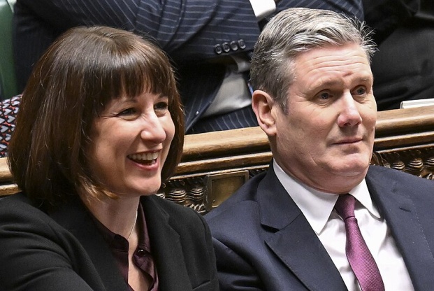 Questions Surround UK Chancellor's CV and Past Banking Expenses