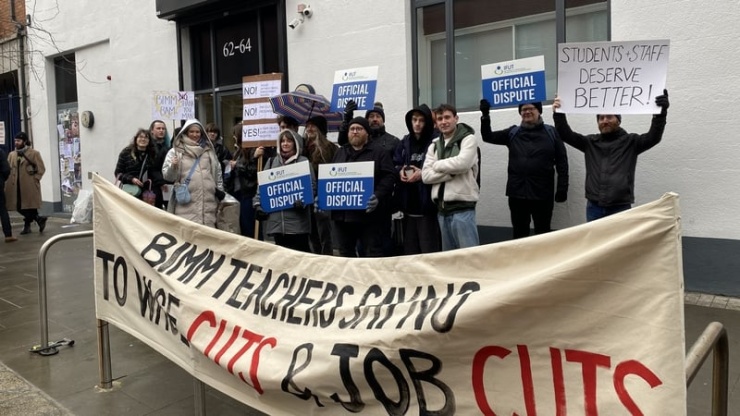 Music college staff strike over redundancy plans